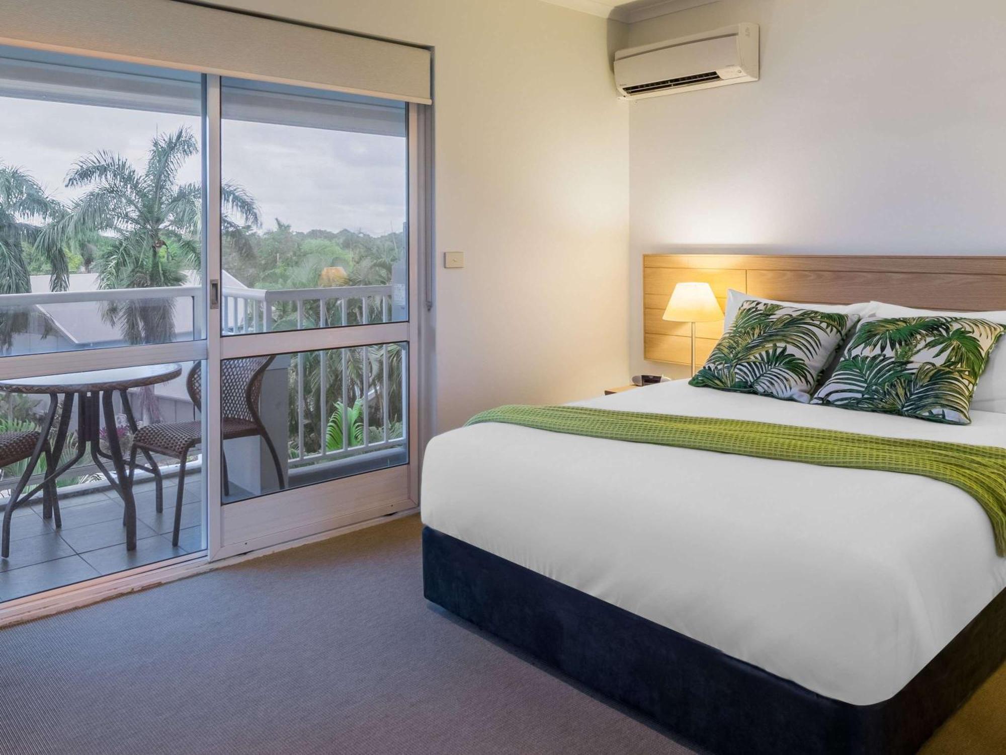 The Sebel Palm Cove Aparthotel Exterior photo