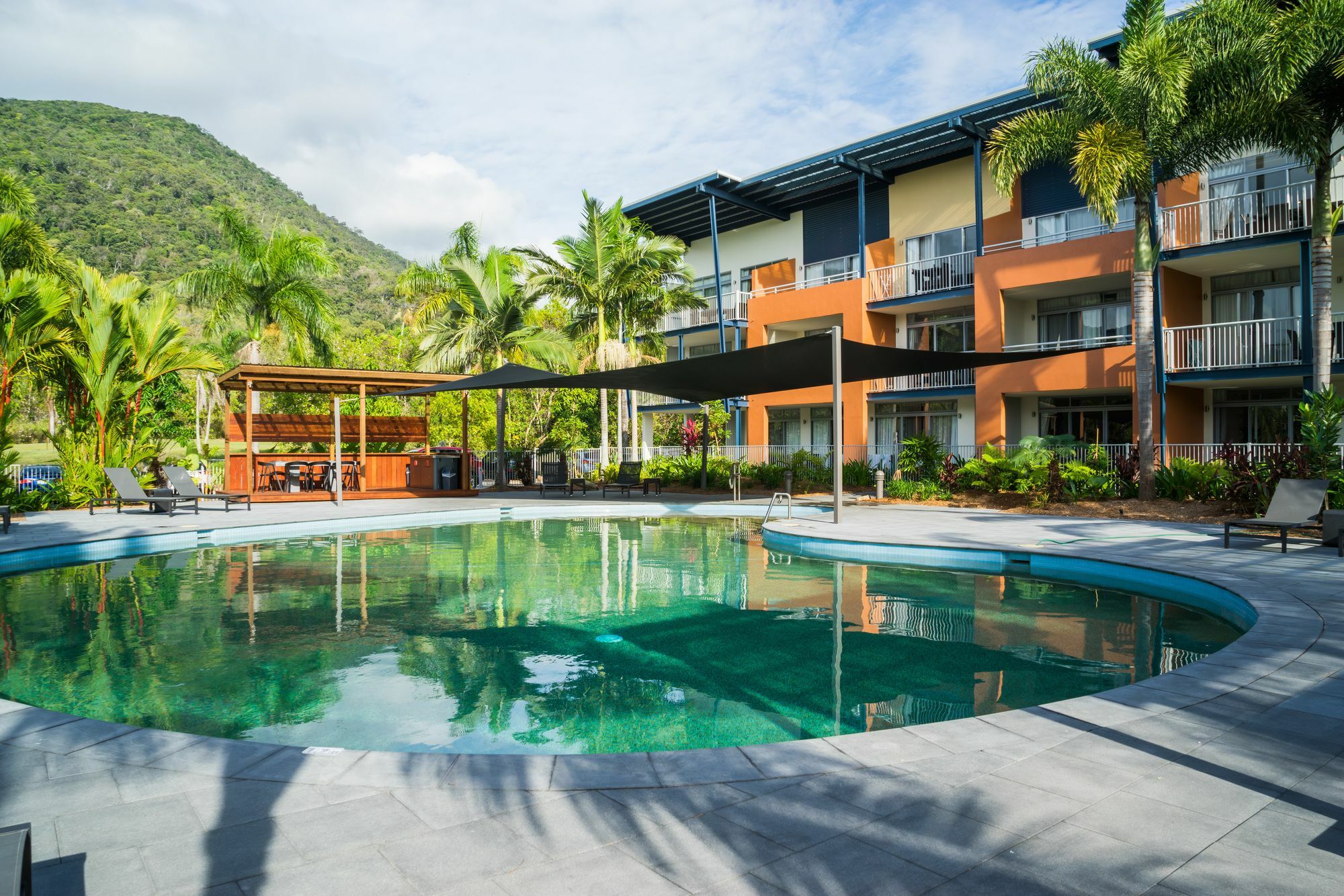 The Sebel Palm Cove Aparthotel Exterior photo